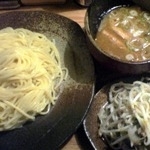 「つけ麺 + 野菜」@つけ麺屋 やすべえ 渋谷店の写真