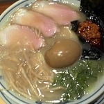 「渋三らあめん」@らあめん 渋谷三丁目の写真