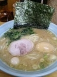 「らぁめん(並)+味玉」@横浜ラーメン 湘家 前橋店の写真