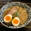 「和の醤油らー麺」@九段 斑鳩の写真