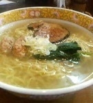 「塩とりそば」@ラーメン厨房つきまるの写真