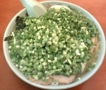 「ラーメン500円　+　青ネギトッピング150円」@永華 ジャスコ小山店の写真