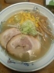 「塩ラーメン」@旭川らあめん うえだの写真