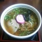 「らぁめんしょうゆ味（Wスープ魚介入り）」@らぁめん愛来の写真