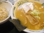 「半チャーハン+味噌ラーメン630円」@日高屋 亀有南口店の写真