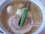 「塩ネギラーメン700円 +味付卵100円」@支那そば 彩華の写真