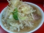 「小豚(野菜、にんにく、辛め)700円」@ラーメン二郎 神田神保町店の写真