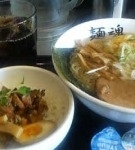 「塩らーめん(えび油)ランチ+特大味玉」@麺魂の写真