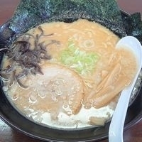 「濃厚炊き出し豚骨醤油らーめん ￥730」@麺屋 てつの写真