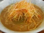 「辛ネギ味噌ラーメン ￥700」@うまいめんくい亭 日立川尻店の写真