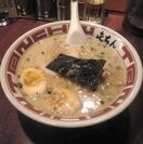 「ラーメン並+煮玉子」@屯ちん 池袋本店の写真