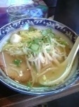 「日替わりランチ（タイラーメン+ガイパッキン=鶏肉生姜炒めのせご飯」@ティーヌン 西早稲田本店の写真