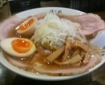 「チャーシュー麺+味玉」@こってりらーめん 誉の写真