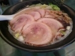 「肉玉らぁめん」@胡心房の写真