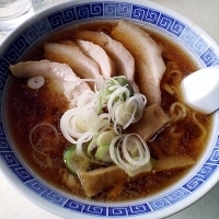 「チャーシューメン（900円）+手打ち麺（50円）=950円」@清華軒の写真