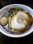 「黒とん旨玉」@らーめん なぶら 左入店の写真