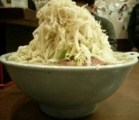 「大ラーメン豚入り ヤサイマシマシニンニク」@ラーメン二郎 池袋東口店の写真