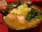 「ラーメン+味付玉子+キャベツ（味濃い目）」@厚木家の写真