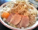 「ラーメン+生卵」@らーめん るどるふの写真