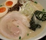 「白まろ拉麺（塩味）」@和風とんこつ らーめん 一力屋の写真