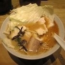 「純製らーめん+パンチ+キャベツ」@博多らーめん 虎の写真