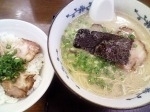 「ラーメン+煮豚ごはん 700円」@博多らーめん いのうえの写真