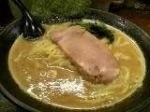 「らーめん（太麺）」@豚骨醤油らーめん 誠屋 八幡山本店の写真