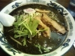 「黒まる上麺」@食楽 笑麺の写真