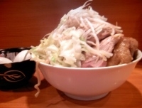 「アブラっX 800円 大豚 200円 ヤサイニンニクアブラ」@ラーメン二郎 八王子野猿街道店2の写真