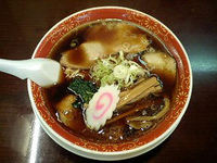 「伝承中華そば」@ますや本店 駅前店の写真