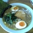 ラーメン（醤油、油多め） 600円 + 味卵 100円