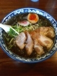「黒丸ちゃ〜しゅ〜麺￥900」@食楽 笑麺の写真