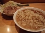 「ブタ（チャーシュー麺）+大盛（150g）（ヤサイニンニク）」@ラーメン二郎 荻窪店の写真