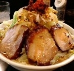 「鬼麺王（麺硬め）+大盛+キャベツ+モヤシ」@麺家 うえだの写真