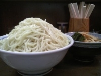 「つけメンマ 900円 中盛100円（650グラム）+同行者より1」@中華そば べんてんの写真