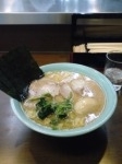 「ラーメン中盛 チャーシュー+味玉」@寿々㐂家の写真