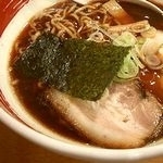 「黒（醤油）らーめん」@麺家 いろは アクアシティお台場店の写真