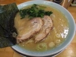 「豚骨醤油」@マッスルラーメン 力家の写真