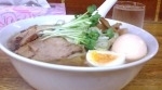 「ラーメン（大盛）+小ブタ+味玉」@明心角ふじの写真