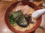 「ラーメン並+替え玉半分」@元祖長浜 大学ラーメンの写真