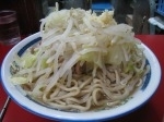 「小ラーメン豚入り 600円（にんにく、野菜）」@ラーメン二郎 目黒店の写真