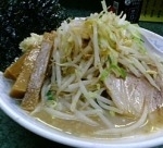 「大ラーメン（麺硬め・全マシ）」@ラーメン二郎 新宿小滝橋通り店の写真