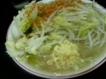 「小ラーメン（にんにく、野菜、唐辛子）」@ラーメン二郎 鶴見店の写真