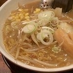 「しょうゆらぁめん」@北の大草原 四谷店の写真