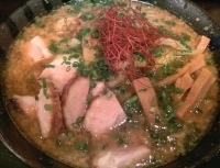 「カレーらぁ麺 800円 大盛」@煮干 丸めの写真