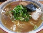 「ラーメン（醤油） ￥730 麺固め 味玉トッピング」@支那そばや 伊勢崎店の写真