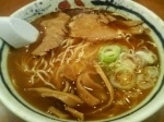 「しょうゆラーメン ￥800」@蜂屋 新横浜ラーメン博物館店の写真