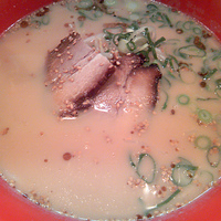 「醤油豚骨ラーメン 620円」@ラーメン四天王 東池袋店の写真