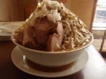 「ぶた入りラーメン大盛（やくみ・やさい・にんにく・あぶら）」@にかいやの写真