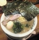 「のり玉ラーメン（並盛）+麺かため」@横浜家系ラーメン つばさ家 立川店の写真